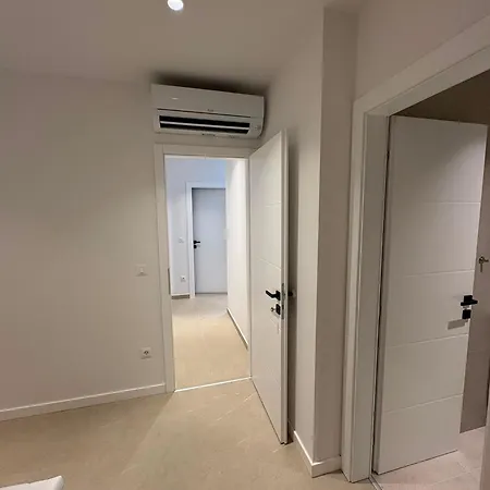 Kastel Stari Apartments *